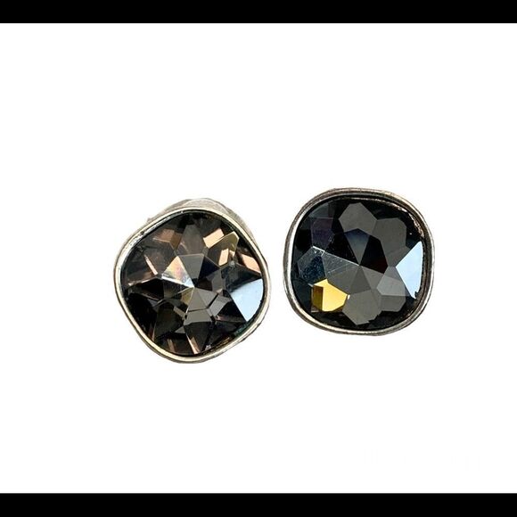 Black Crystal gem jewelled stud earrings - Picture 1 of 6